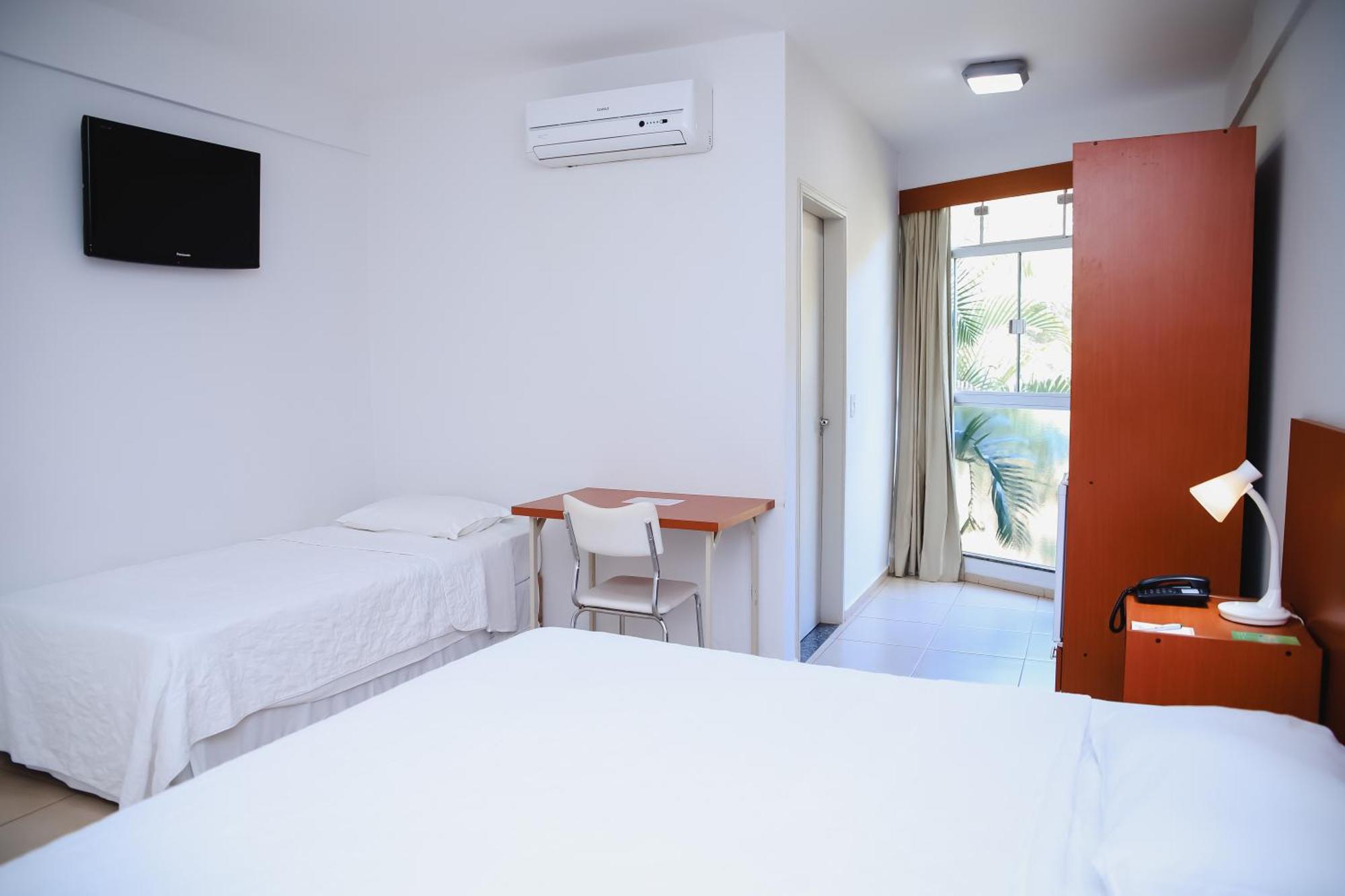 Hotel Agua Das Araras Paraguacu Paulista Chambre photo