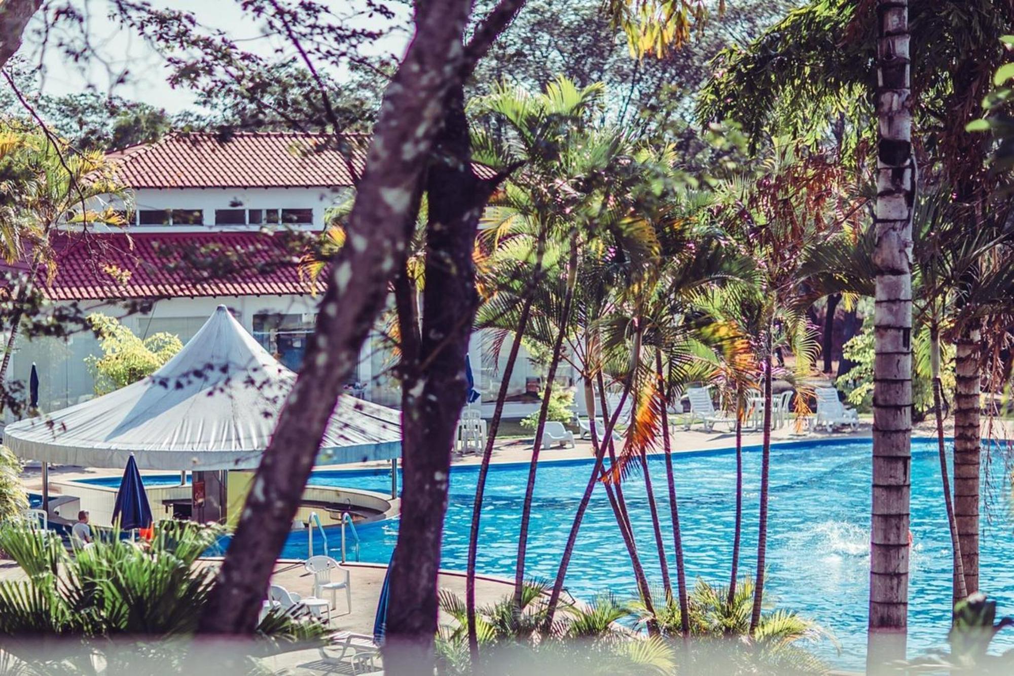 Hotel Agua Das Araras Paraguacu Paulista Extérieur photo